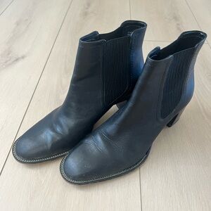 Vince Camuto Jentilly Black Leather boot Size 9.5